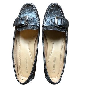 Naturalizer Gray Crocodile Print Flats